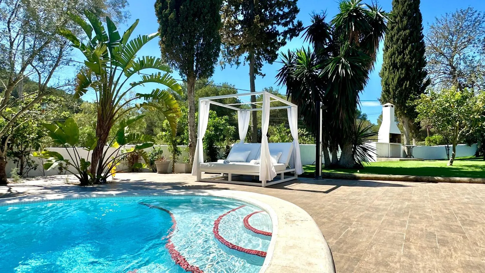 Stylish Ibiza Villa Near Beaches Private Pool & Lush Garden Cala Llonga  0*, Cala Llonga (Ibiza) Spanien